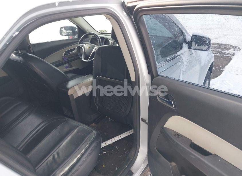 Photo 8 of 2011 Chevrolet Equinox LS (VIN 2CNALBEC6B6432429)