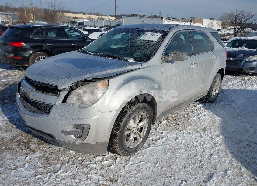 Photo 2 of 2011 Chevrolet Equinox LS (VIN 2CNALBEC7B6200292)