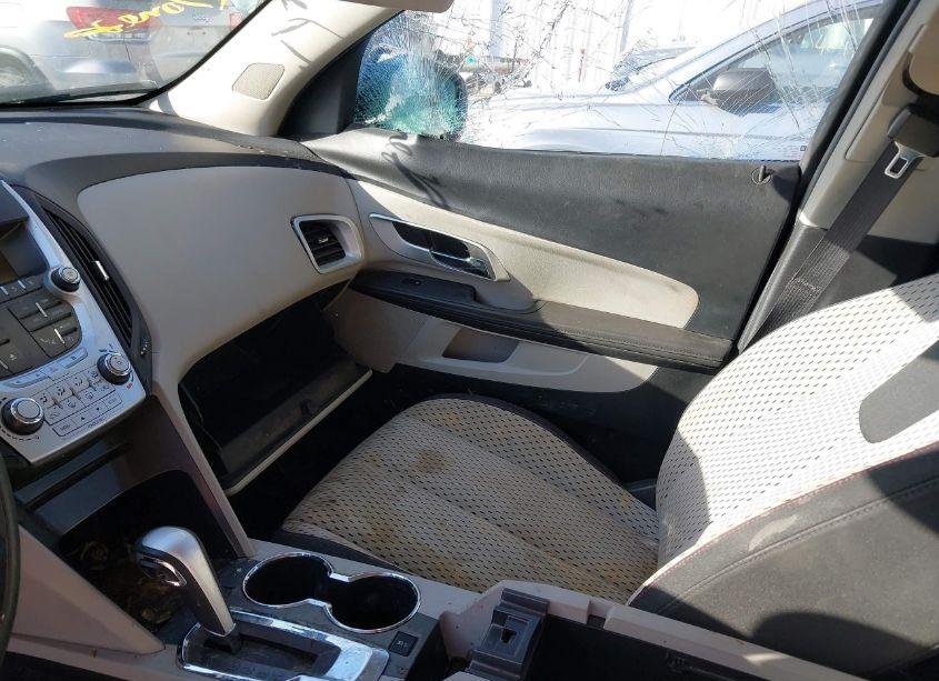 Photo 5 of 2011 Chevrolet Equinox LS (VIN 2CNALBEC7B6235222)