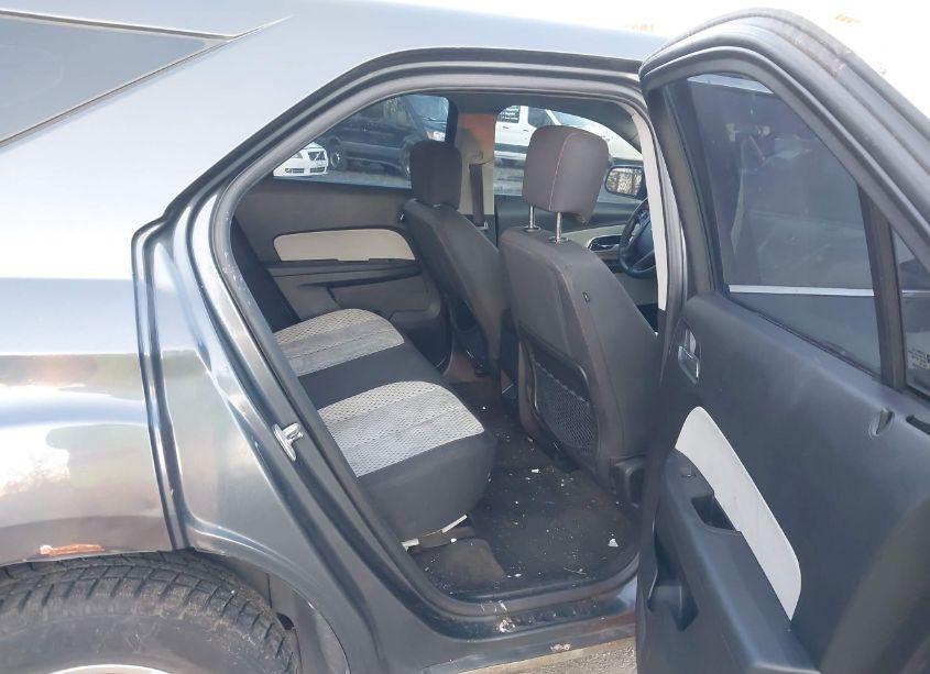 Photo 8 of 2011 Chevrolet Equinox LS (VIN 2CNALBEC8B6228313)