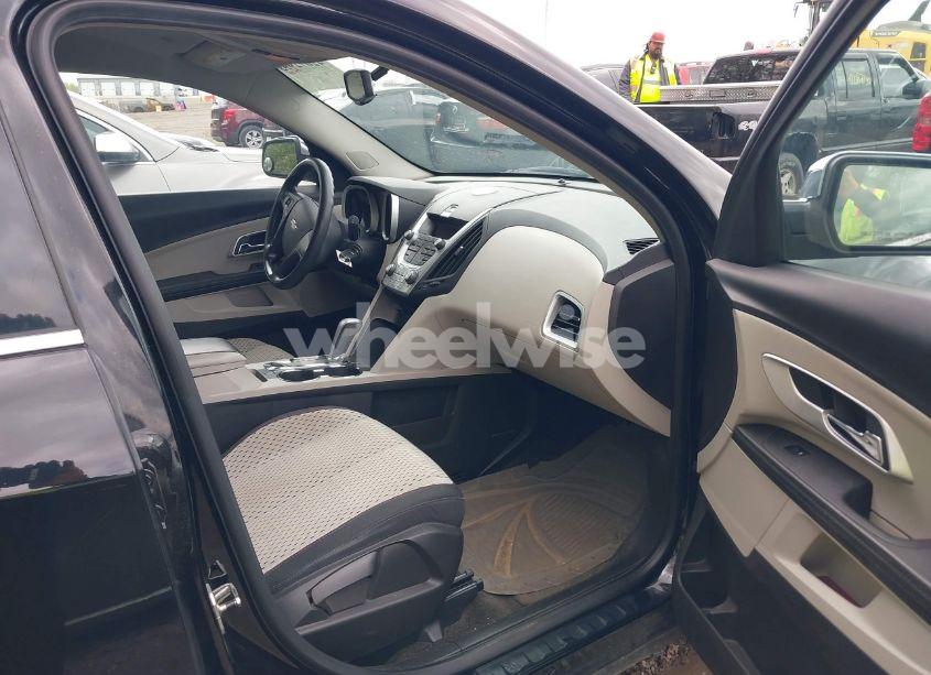 Photo 5 of 2011 Chevrolet Equinox LS (VIN 2CNALBEC8B6352484)