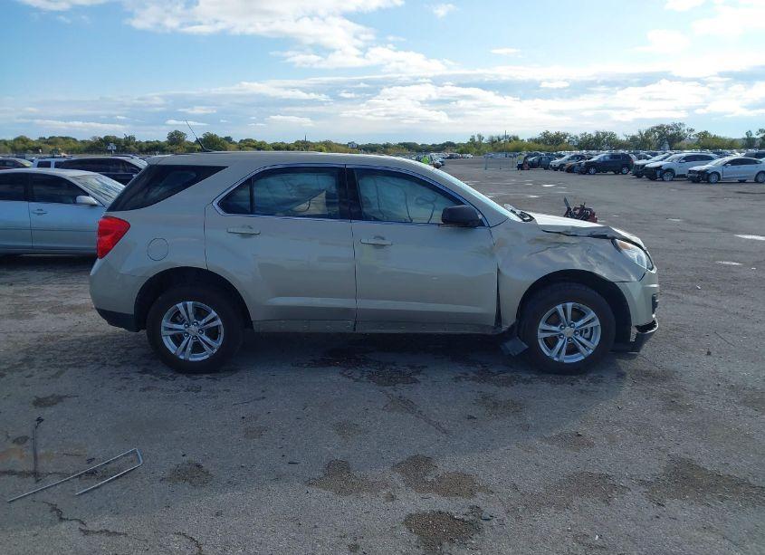 Photo 13 of 2011 Chevrolet Equinox LS (VIN 2CNALBEC8B6468767)