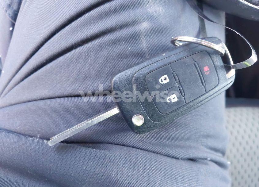 Photo 11 of 2011 Chevrolet Equinox LS (VIN 2CNALBEC9B6260221)