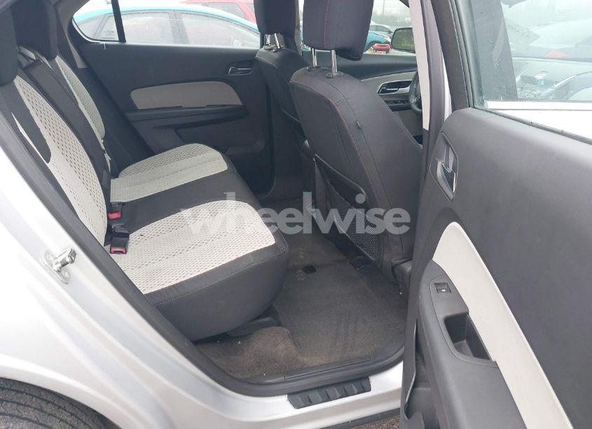 Photo 8 of 2010 Chevrolet Equinox LS (VIN 2CNALBEW0A6233398)