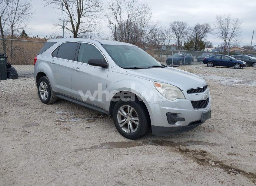 2010 Chevrolet Equinox LS (VIN 2CNALBEW0A6381437) main photo