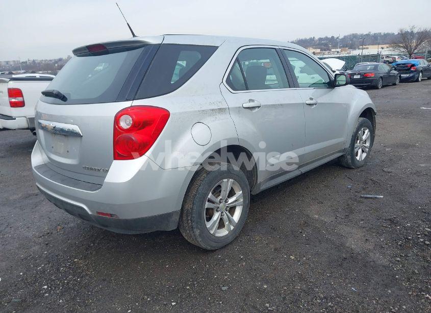 Photo 4 of 2010 Chevrolet Equinox LS (VIN 2CNALBEW1A6214701)