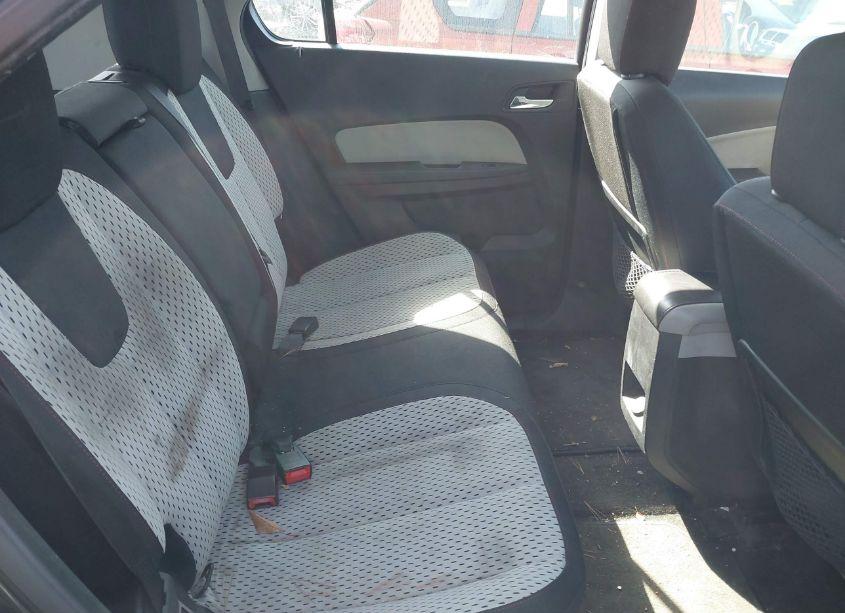 Photo 8 of 2010 Chevrolet Equinox LS (VIN 2CNALBEW1A6249268)