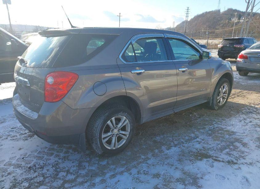 Photo 4 of 2010 Chevrolet Equinox LS (VIN 2CNALBEW1A6312272)