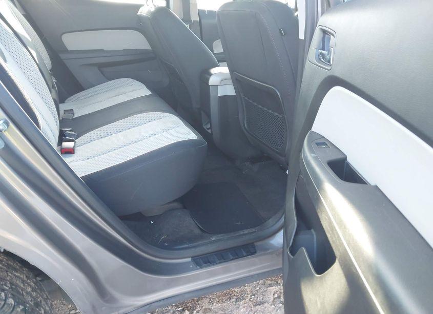 Photo 8 of 2010 Chevrolet Equinox LS (VIN 2CNALBEW1A6312272)