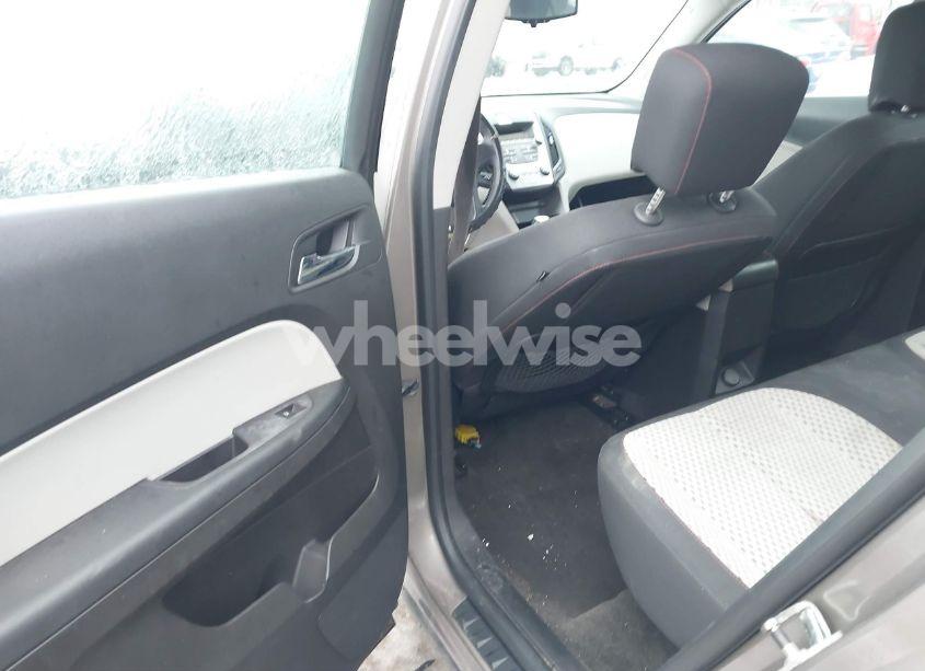 Photo 8 of 2010 Chevrolet Equinox LS (VIN 2CNALBEW1A6333963)