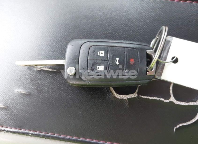 Photo 11 of 2010 Chevrolet Equinox LS (VIN 2CNALBEW2A6306013)