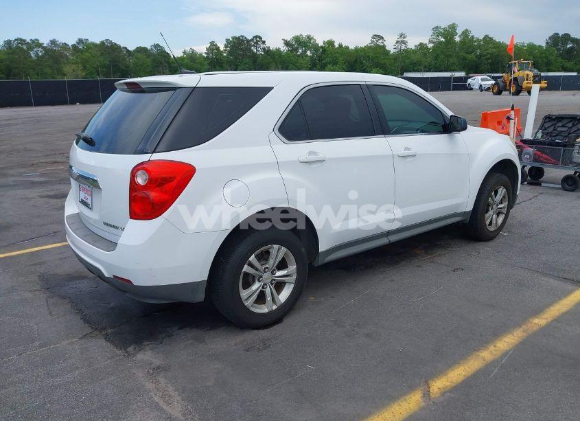 Photo 4 of 2010 Chevrolet Equinox LS (VIN 2CNALBEW2A6306013)