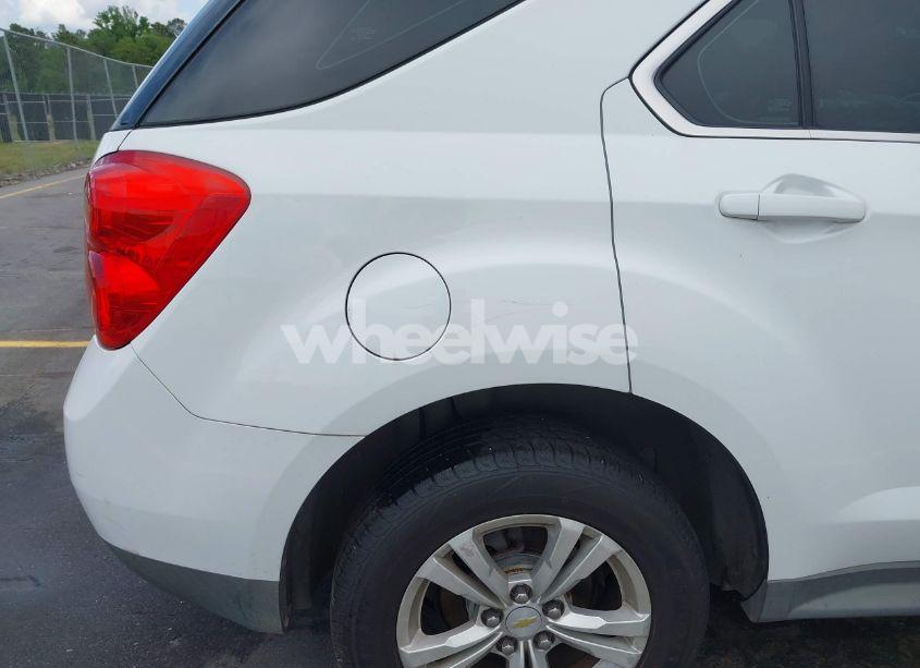 Photo 6 of 2010 Chevrolet Equinox LS (VIN 2CNALBEW2A6306013)