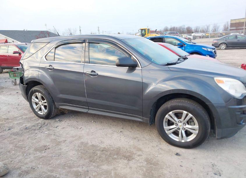 Photo 13 of 2010 Chevrolet Equinox LS (VIN 2CNALBEW2A6355695)