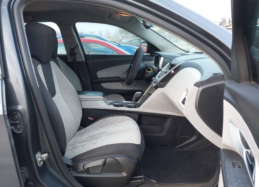 Photo 5 of 2010 Chevrolet Equinox LS (VIN 2CNALBEW2A6355695)