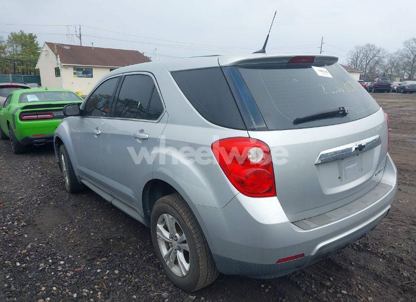 Photo 3 of 2010 Chevrolet Equinox LS (VIN 2CNALBEW3A6225070)