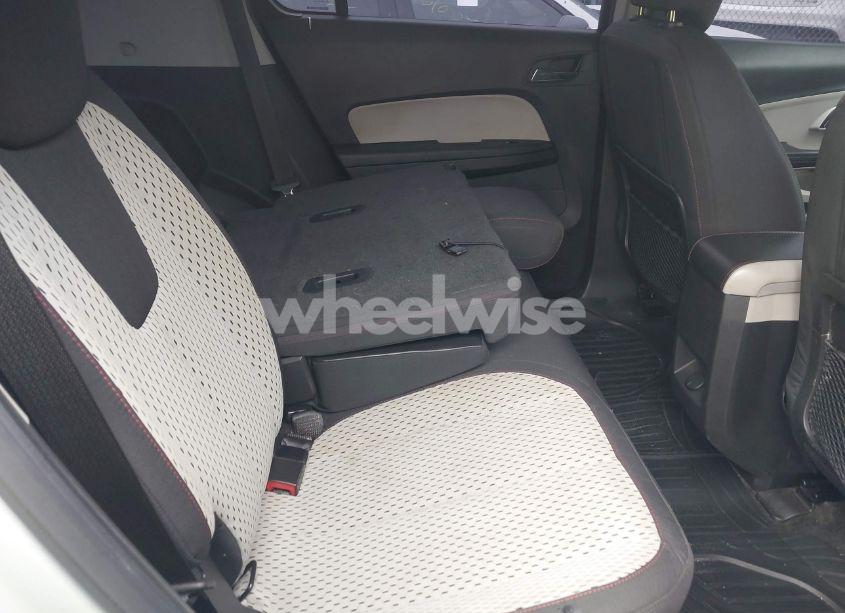 Photo 8 of 2010 Chevrolet Equinox LS (VIN 2CNALBEW3A6225070)