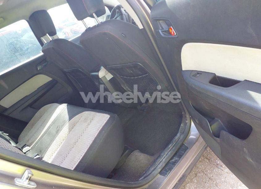 Photo 8 of 2010 Chevrolet Equinox LS (VIN 2CNALBEW4A6347047)