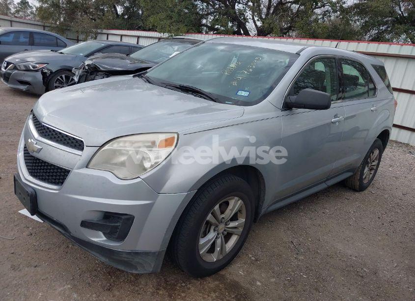 Photo 2 of 2010 Chevrolet Equinox LS (VIN 2CNALBEW8A6275513)