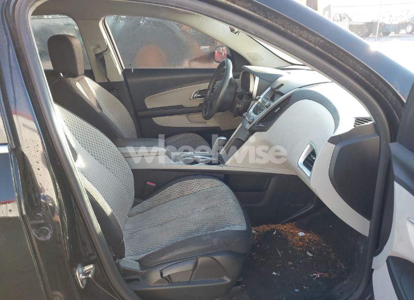 Photo 5 of 2010 Chevrolet Equinox LS (VIN 2CNALBEW8A6404608)