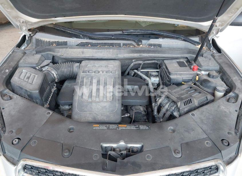 Photo 10 of 2010 Chevrolet Equinox LS (VIN 2CNALBEW9A6265685)