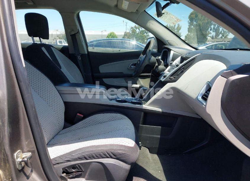 Photo 5 of 2010 Chevrolet Equinox LS (VIN 2CNALBEW9A6276024)