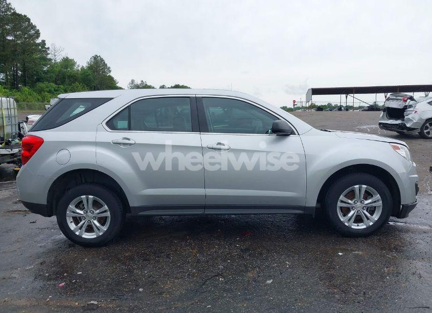 Photo 13 of 2010 Chevrolet Equinox LS (VIN 2CNALBEWXA6238804)
