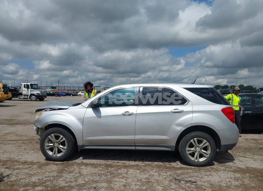 Photo 14 of 2010 Chevrolet Equinox LS (VIN 2CNALBEWXA6368937)