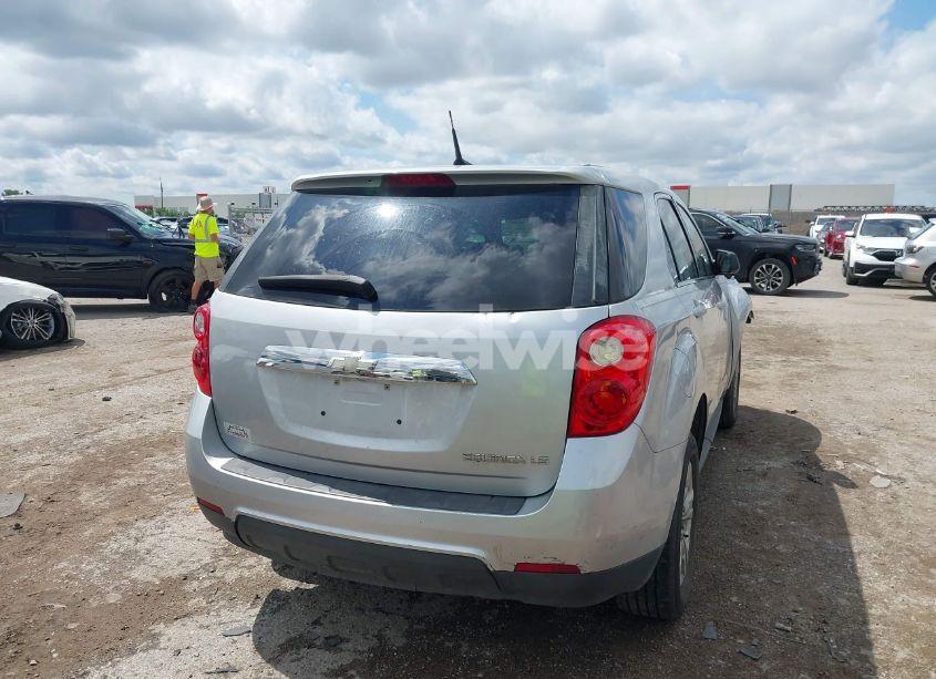 Photo 4 of 2010 Chevrolet Equinox LS (VIN 2CNALBEWXA6368937)