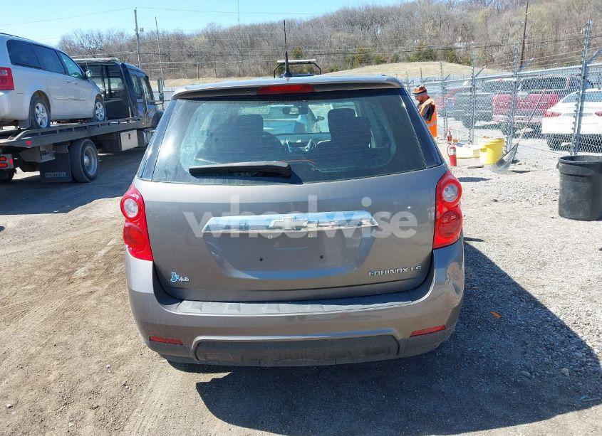 Photo 16 of 2010 Chevrolet Equinox LS (VIN 2CNALBEWXA6403136)