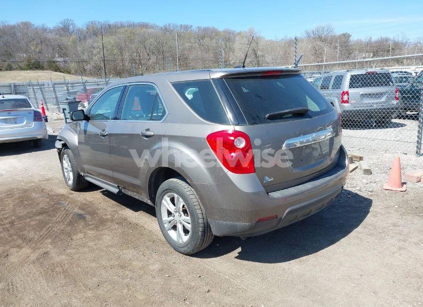 Photo 3 of 2010 Chevrolet Equinox LS (VIN 2CNALBEWXA6403136)
