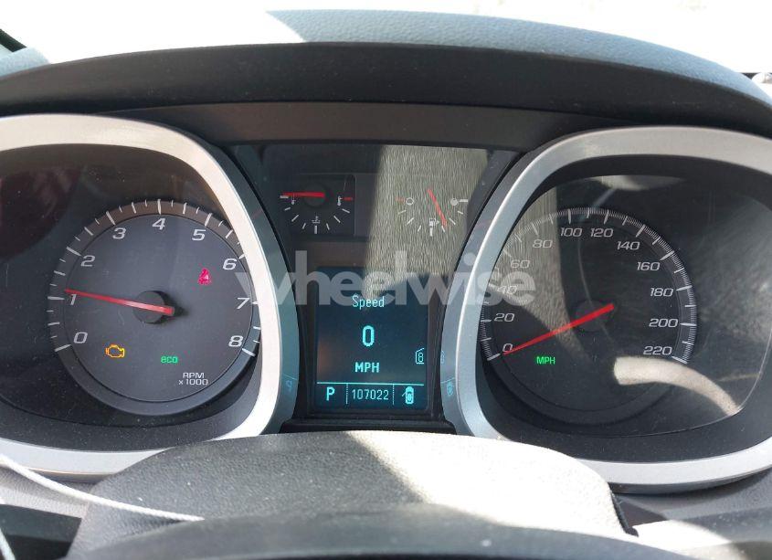 Photo 7 of 2010 Chevrolet Equinox LS (VIN 2CNALBEWXA6403136)