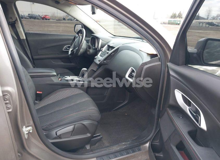 Photo 5 of 2011 Chevrolet Equinox 1LT (VIN 2CNALDEC0B6207208)