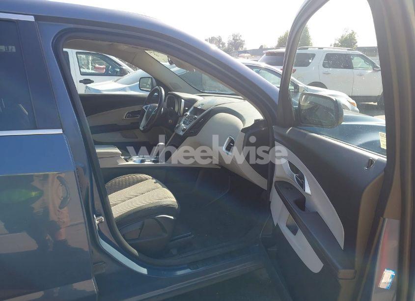 Photo 5 of 2011 Chevrolet Equinox 1LT (VIN 2CNALDEC1B6205015)