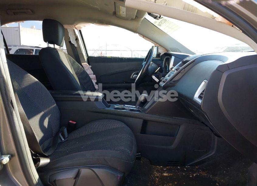 Photo 5 of 2011 Chevrolet Equinox 1LT (VIN 2CNALDEC1B6396323)