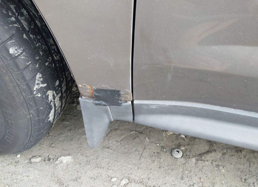 Photo 15 of 2011 Chevrolet Equinox 1LT (VIN 2CNALDEC2B6384049)