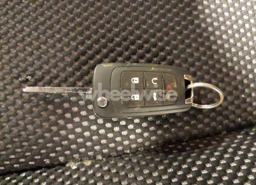 Photo 11 of 2011 Chevrolet Equinox LT (VIN 2CNALDEC2B6476441)