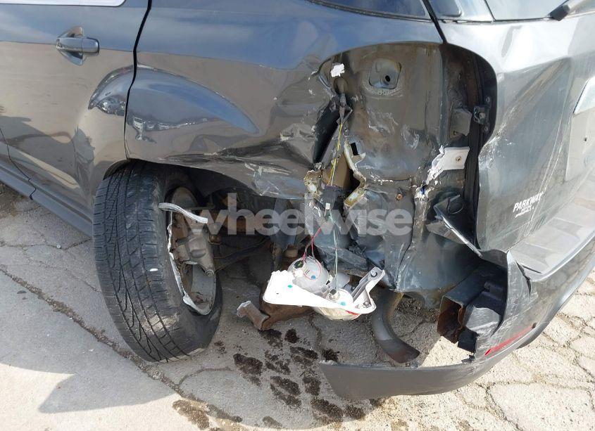 Photo 6 of 2011 Chevrolet Equinox 1LT (VIN 2CNALDEC4B6371755)