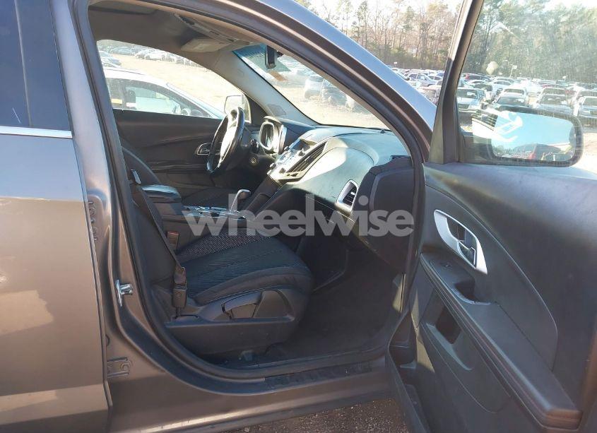 Photo 5 of 2011 Chevrolet Equinox 1LT (VIN 2CNALDEC5B6218012)