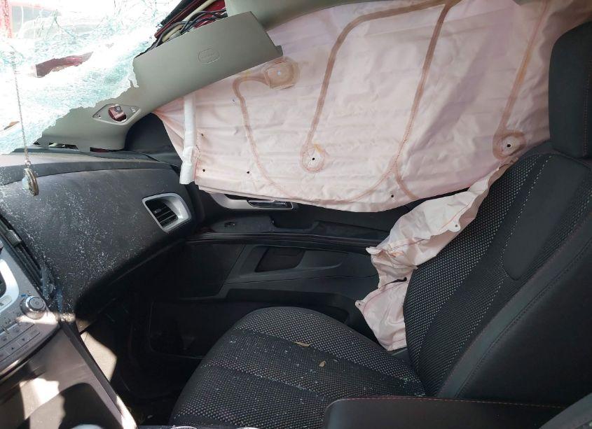 Photo 5 of 2011 Chevrolet Equinox 1LT (VIN 2CNALDEC5B6366757)