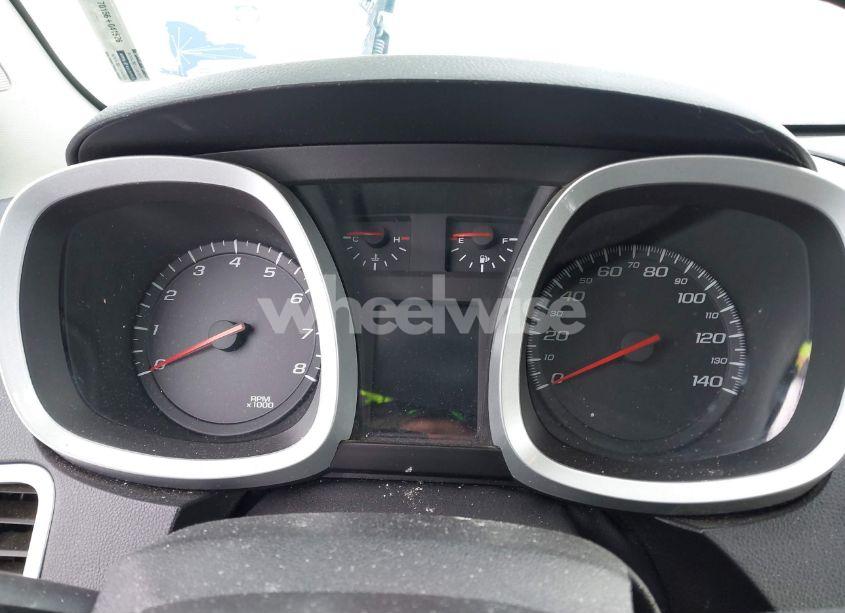 Photo 6 of 2011 Chevrolet Equinox 1LT (VIN 2CNALDEC5B6427671)