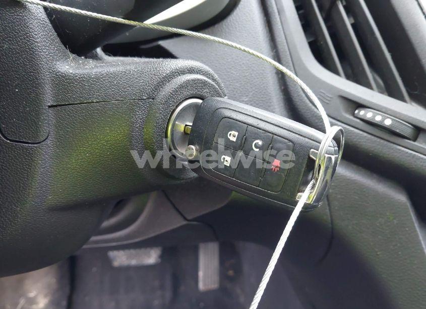 Photo 11 of 2011 Chevrolet Equinox 1LT (VIN 2CNALDEC9B6351498)