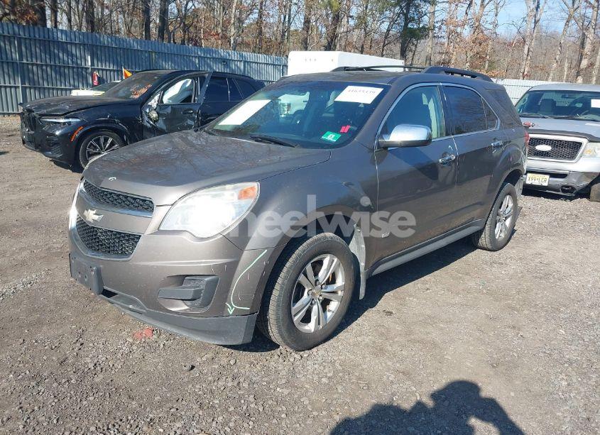 Photo 2 of 2010 Chevrolet Equinox LT (VIN 2CNALDEW0A6362320)