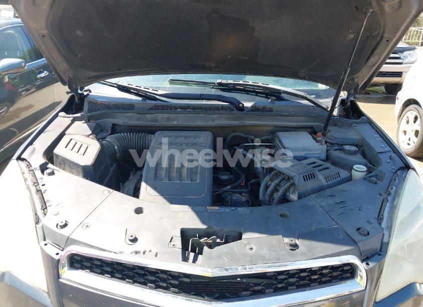 Photo 10 of 2010 Chevrolet Equinox LT (VIN 2CNALDEW0A6381546)