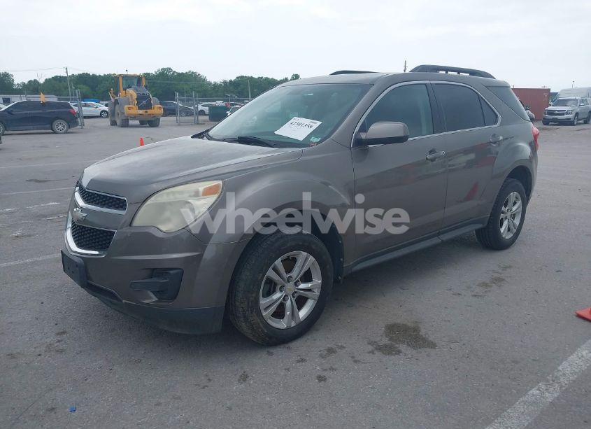 Photo 2 of 2010 Chevrolet Equinox LT (VIN 2CNALDEW1A6372693)