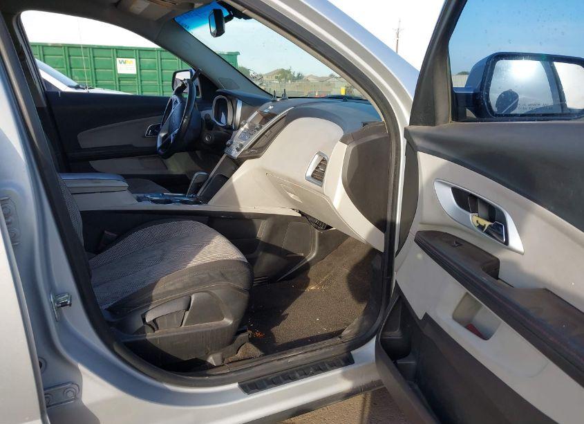 Photo 5 of 2010 Chevrolet Equinox LT (VIN 2CNALDEW2A6288656)