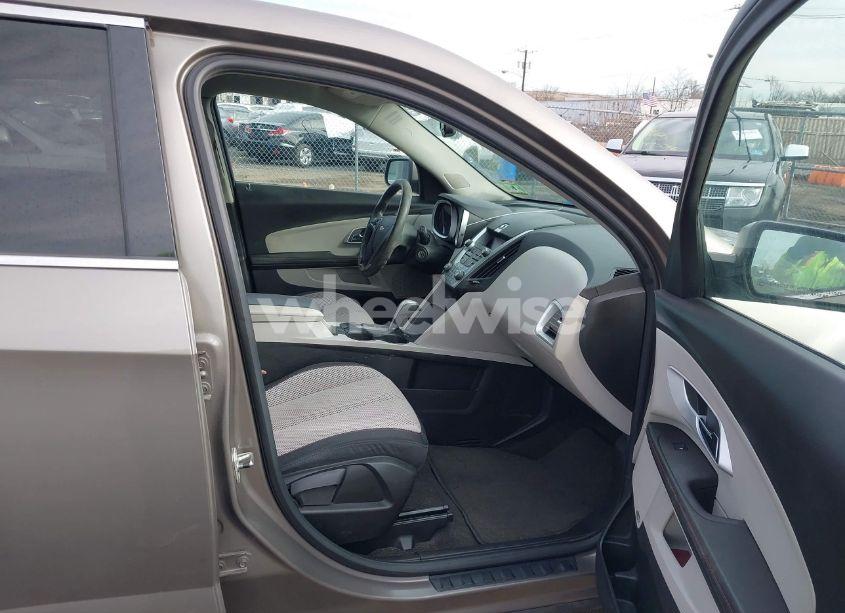 Photo 5 of 2010 Chevrolet Equinox LT (VIN 2CNALDEW2A6294537)