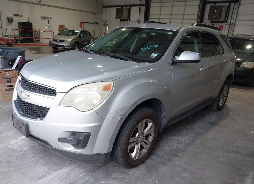 Photo 2 of 2010 Chevrolet Equinox LT (VIN 2CNALDEW2A6364571)