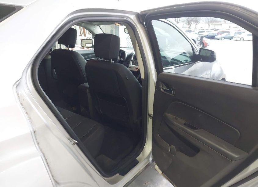 Photo 8 of 2010 Chevrolet Equinox LT (VIN 2CNALDEW2A6364571)