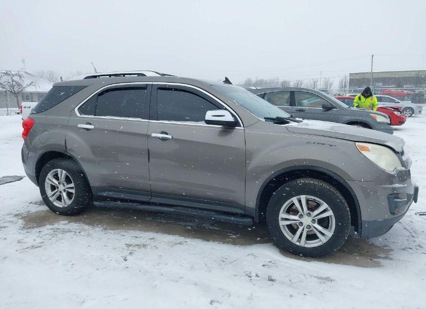 Photo 14 of 2010 Chevrolet Equinox LT (VIN 2CNALDEW2A6388014)